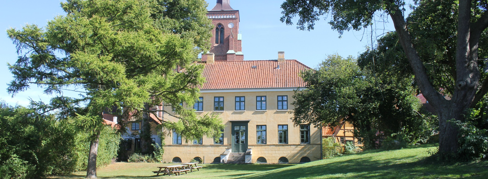Gymnasiefællesskabet - Sommer Sommerbillede af Gymnasiefællesskabet